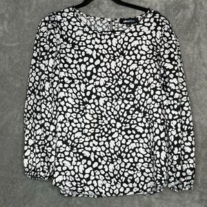 Alice Blue XL Top Shirt White Abstract Round Neck 3/4 Sleeve Button Back Stretch